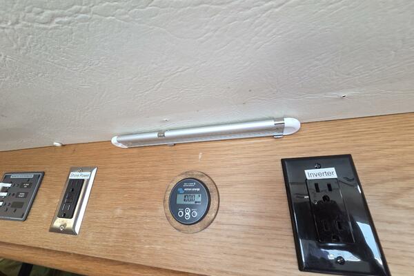 Prosecco 33ft Seawind Yacht For Sale