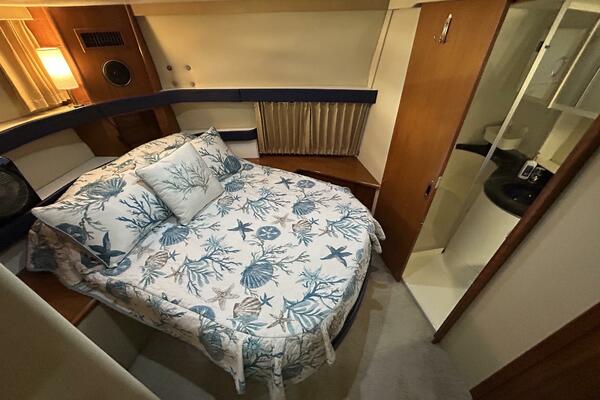 Spirit of Adventure 36ft Carver Yacht For Sale