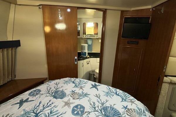 Spirit of Adventure 36ft Carver Yacht For Sale