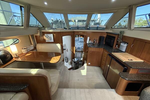 Spirit of Adventure 36ft Carver Yacht For Sale