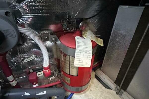 Spirit of Adventure 36ft Carver Yacht For Sale