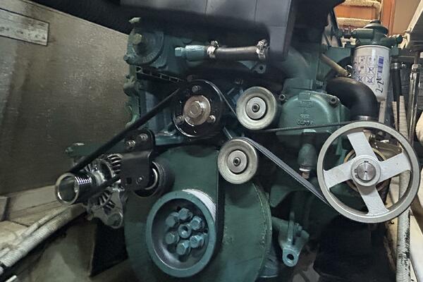 Spirit of Adventure 36ft Carver Yacht For Sale