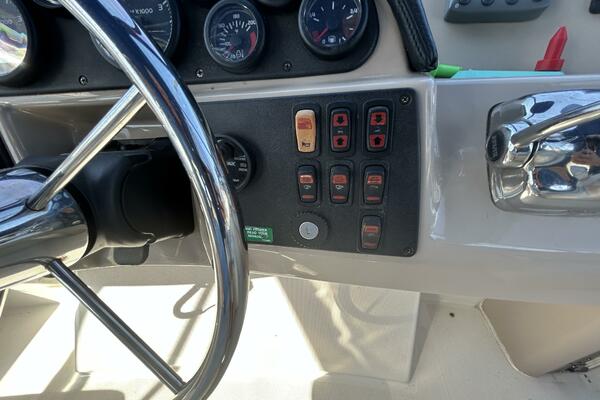 Spirit of Adventure 36ft Carver Yacht For Sale