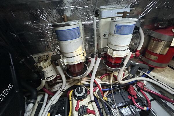 Spirit of Adventure 36ft Carver Yacht For Sale