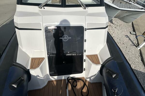 QTR 31ft Protector Yacht For Sale