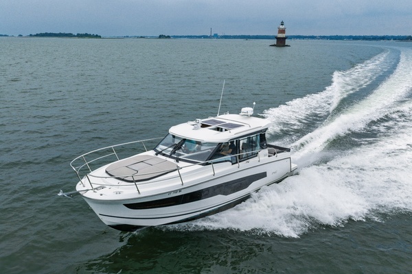 34-ft-Jeanneau-2023-NC 1095 Weekender-Timeout Norwalk Connecticut United States  yacht for sale