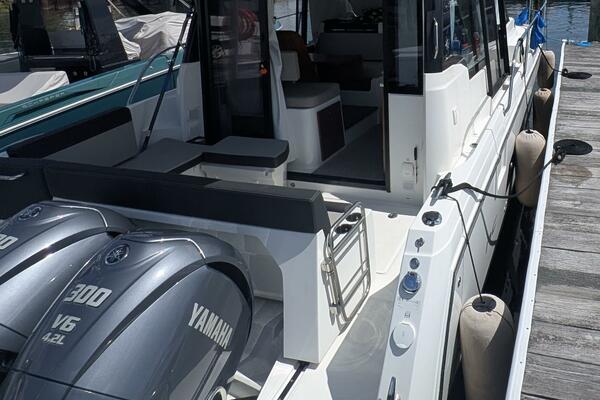 Timeout 34ft Jeanneau Yacht For Sale