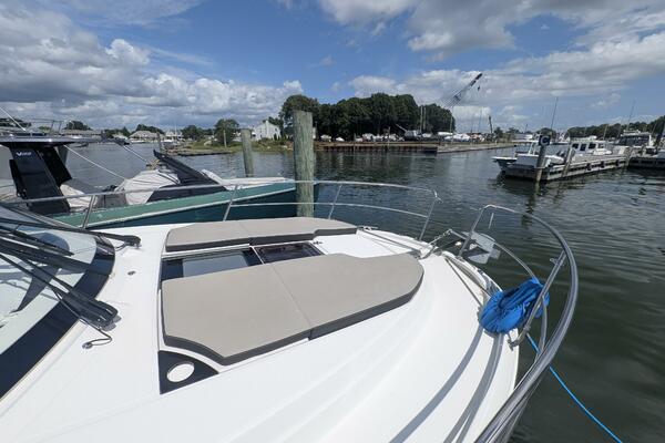 Timeout 34ft Jeanneau Yacht For Sale