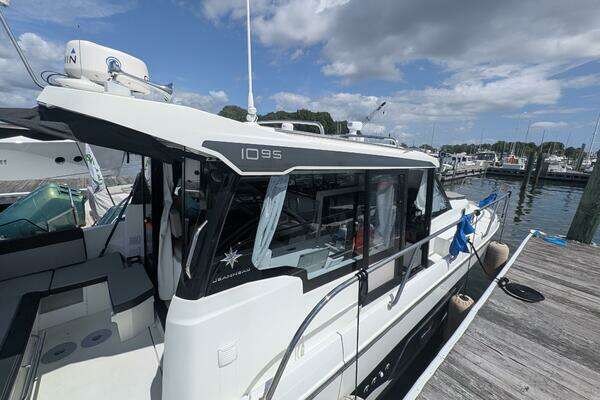 Photo of the 2023 Jeanneau NC 1095 Weekender "Timeout"