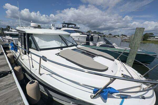 Photo of the 2023 Jeanneau NC 1095 Weekender "Timeout"