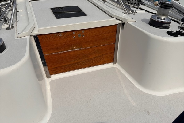 Catalina 470 Yacht For Sale