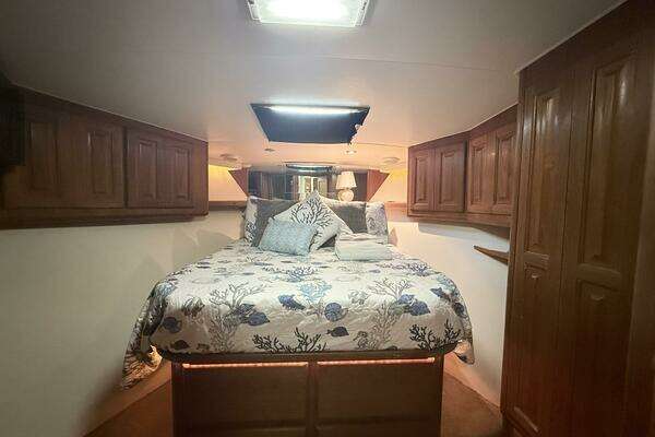 Photo of the 1992 Viking 50 Convertible "REEL LEGACY "