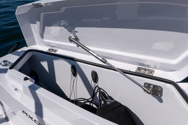 Stock 48 29ft Axopar Yacht For Sale