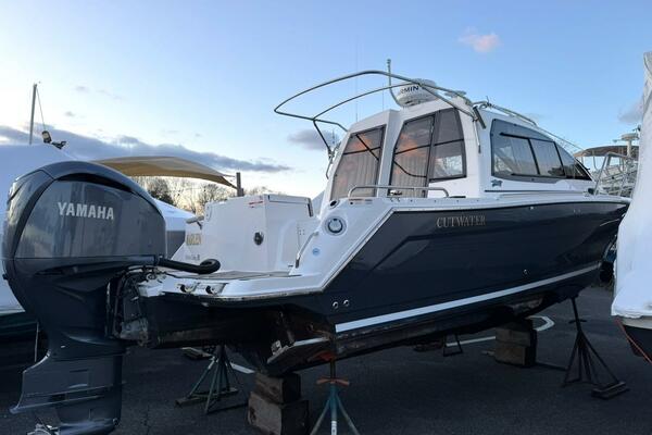 Marlen 24ft Cutwater Yacht For Sale