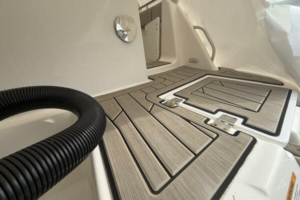 Marlen 24ft Cutwater Yacht For Sale