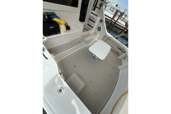 Bucket List 54ft Hatteras Yacht For Sale