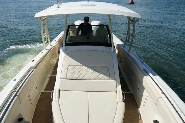 Chris-Craft 34- Catalina Grace- Bow