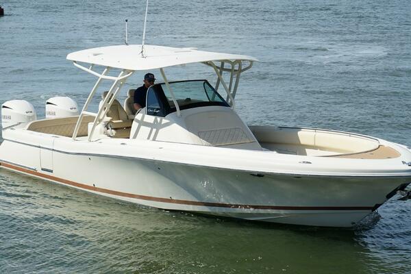 Chris-Craft 34- Catalina Grace- Profile