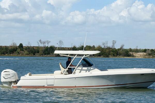 Chris-Craft 34- Catalina Grace- Profile