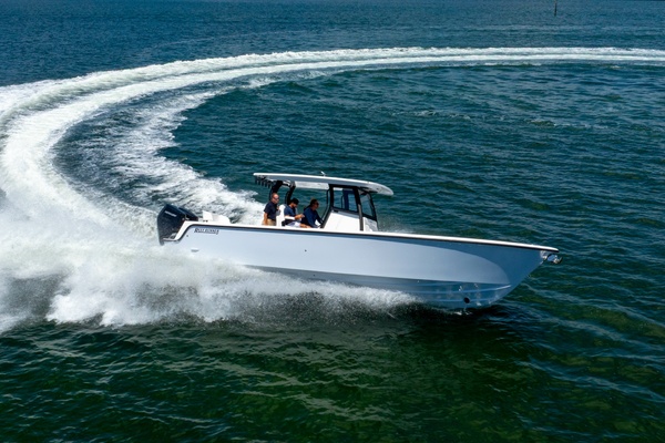 34ft Reef Runner Yacht For Sale