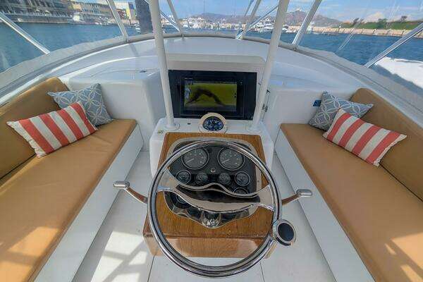 Photo of the 1999 Tides Custom Carolina Express "SASSY GIRL"