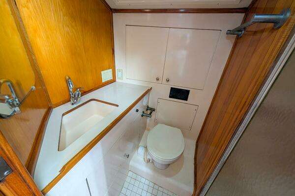 Tides Custom Carolina Express Yacht For Sale