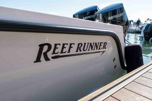 34ft Reef Runner Yacht For Sale