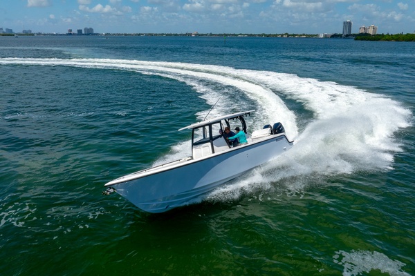 34ft Reef Runner Yacht For Sale