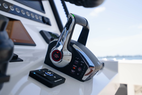34ft Reef Runner Yacht For Sale