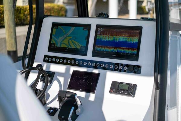 34ft Reef Runner Yacht For Sale