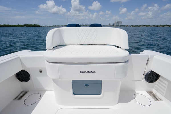 34ft Reef Runner Yacht For Sale