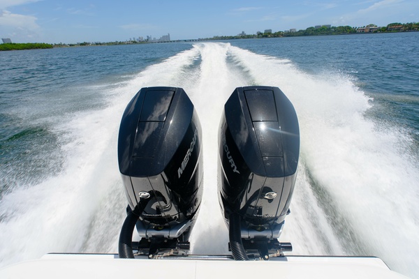 34ft Reef Runner Yacht For Sale