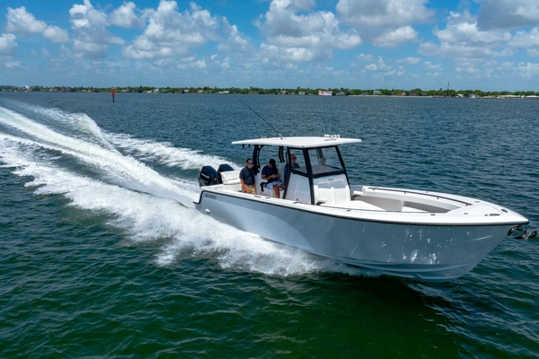 34ft Reef Runner Yacht For Sale