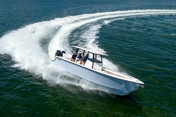 34ft Reef Runner Yacht For Sale
