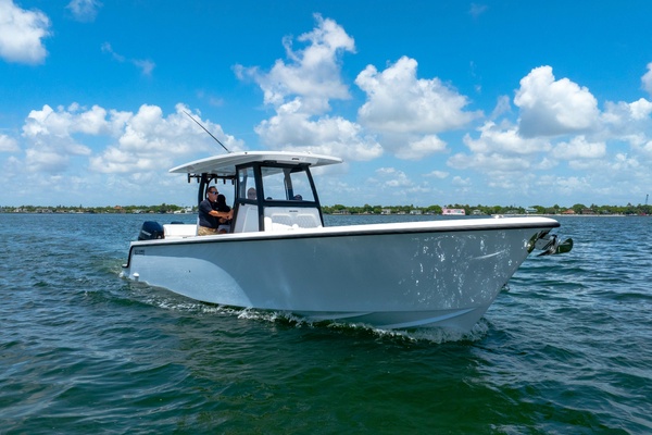 34ft Reef Runner Yacht For Sale