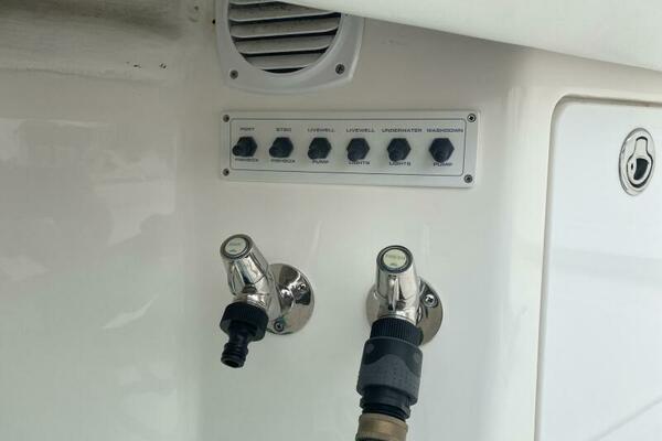 VAQUERO 40ft Cabo Yacht For Sale