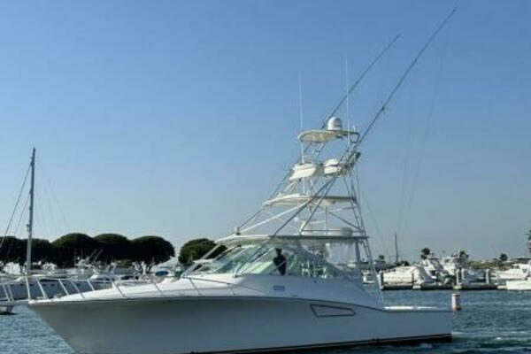 VAQUERO 40ft Cabo Yacht For Sale