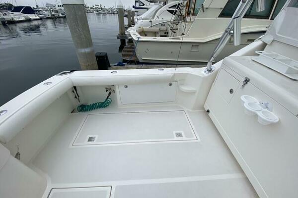 VAQUERO 40ft Cabo Yacht For Sale