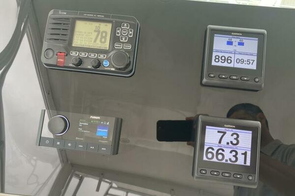 VAQUERO 40ft Cabo Yacht For Sale