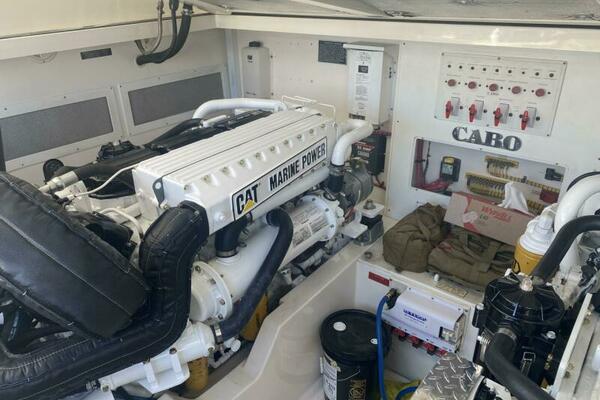 2006 Cabo 40 Express - BUZZ CATCHER