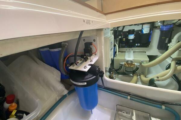 VAQUERO 40ft Cabo Yacht For Sale