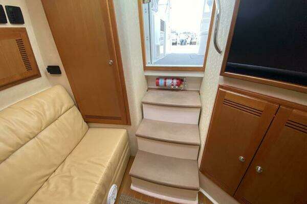 Photo of the 2006 Cabo 40 Express "VAQUERO"