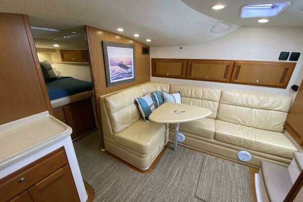 Photo of the 2006 Cabo 40 Express "VAQUERO"