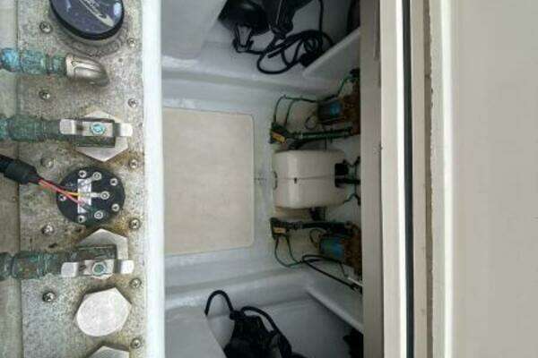 Cabo 40 Express Yacht For Sale