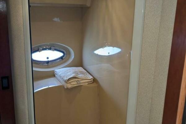 Escape Key 39ft Cruisers Yachts Yacht For Sale