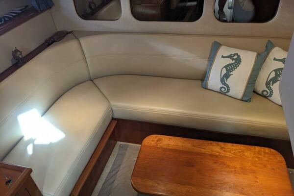Escape Key 39ft Cruisers Yachts Yacht For Sale