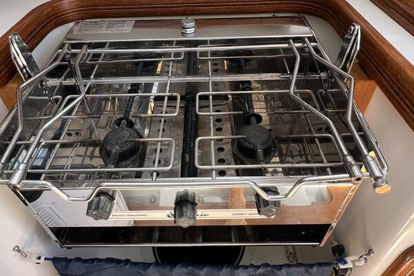 Relentless 31ft Sydney Yacht For Sale