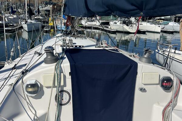 Relentless 31ft Sydney Yacht For Sale