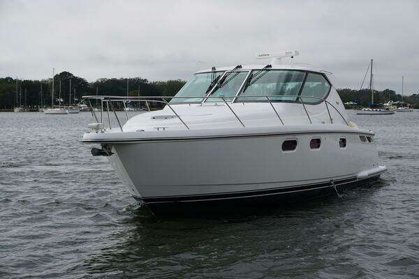2007 Tiara Yachts 39