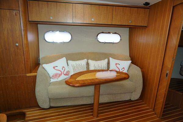 2007 Tiara Yachts 39